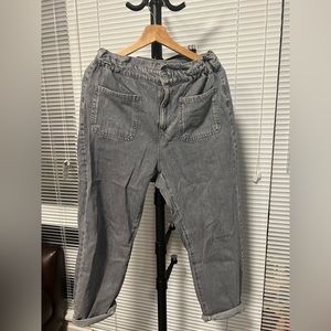 Zara grey jeans size 8 (new, never wear)